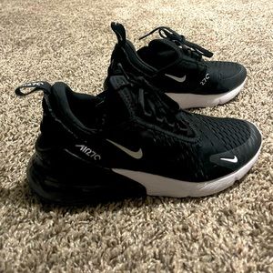 Nike Air Max 270